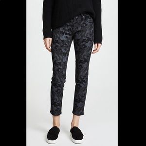6397 “Mini Skinny” Black Camo Ankle Length Crop Denim Jeans, Size 28